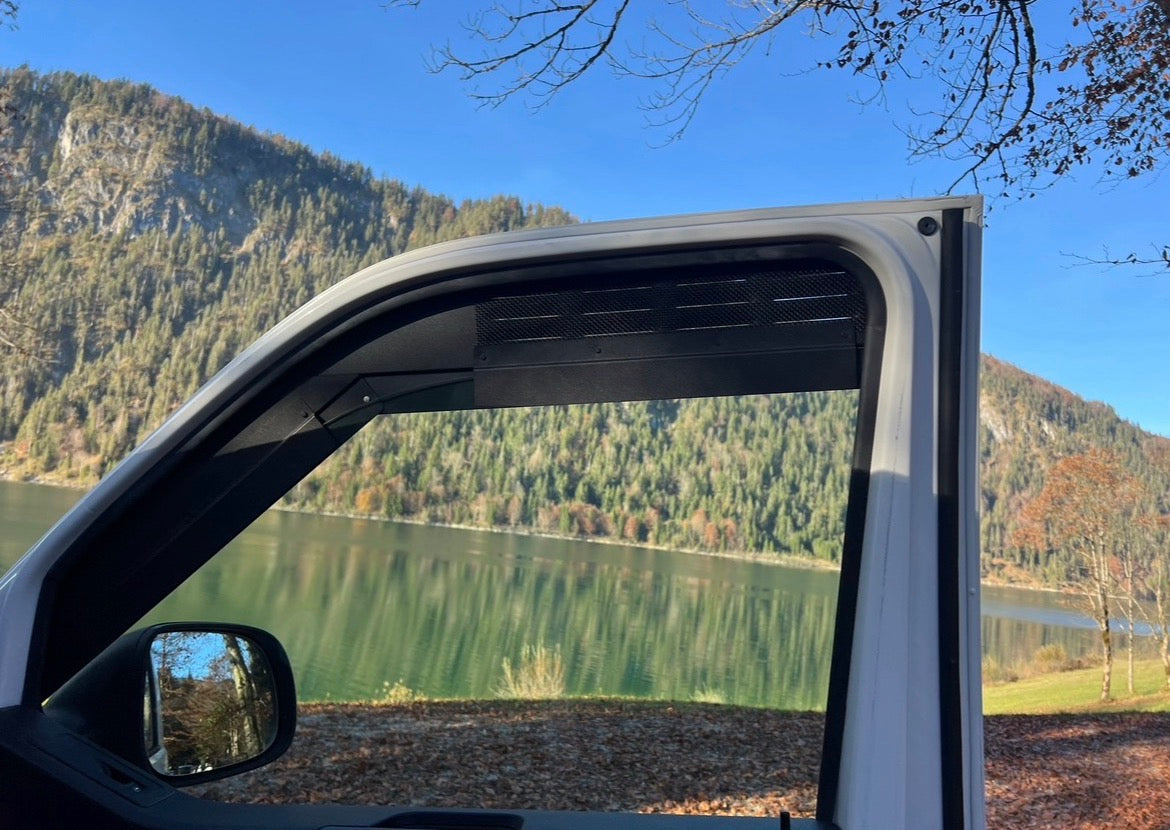 Lüftungsgitter Set Fahrerhaus passend für Ford Transit Custom (ab 2023) inkl. Transporttasche